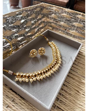 KUNDAN JEWELLERY