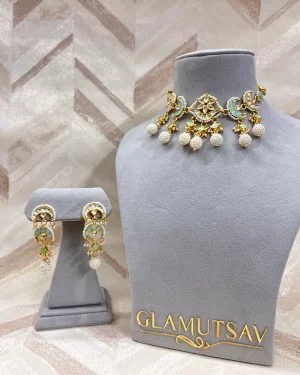 KUNDAN  JEWELLERY