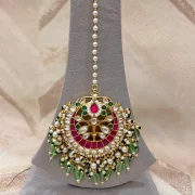 EARRINGS WITH TIKKA