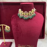 Kundan jewellery