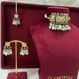 Kundan jewellery