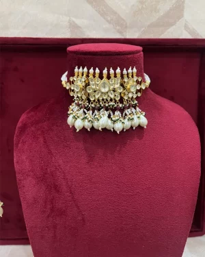 KUNDAN  JEWELLERY