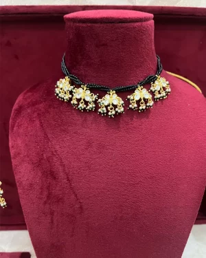 KUNDAN  JEWELLERY