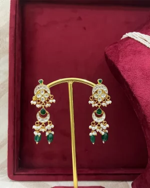 KUNDAN  JEWELLERY