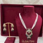 Kundan jewellery