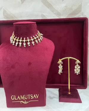 KUNDAN  JEWELLERY