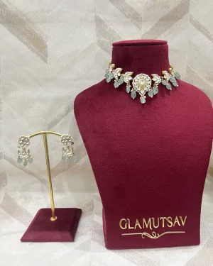 KUNDAN  JEWELLERY